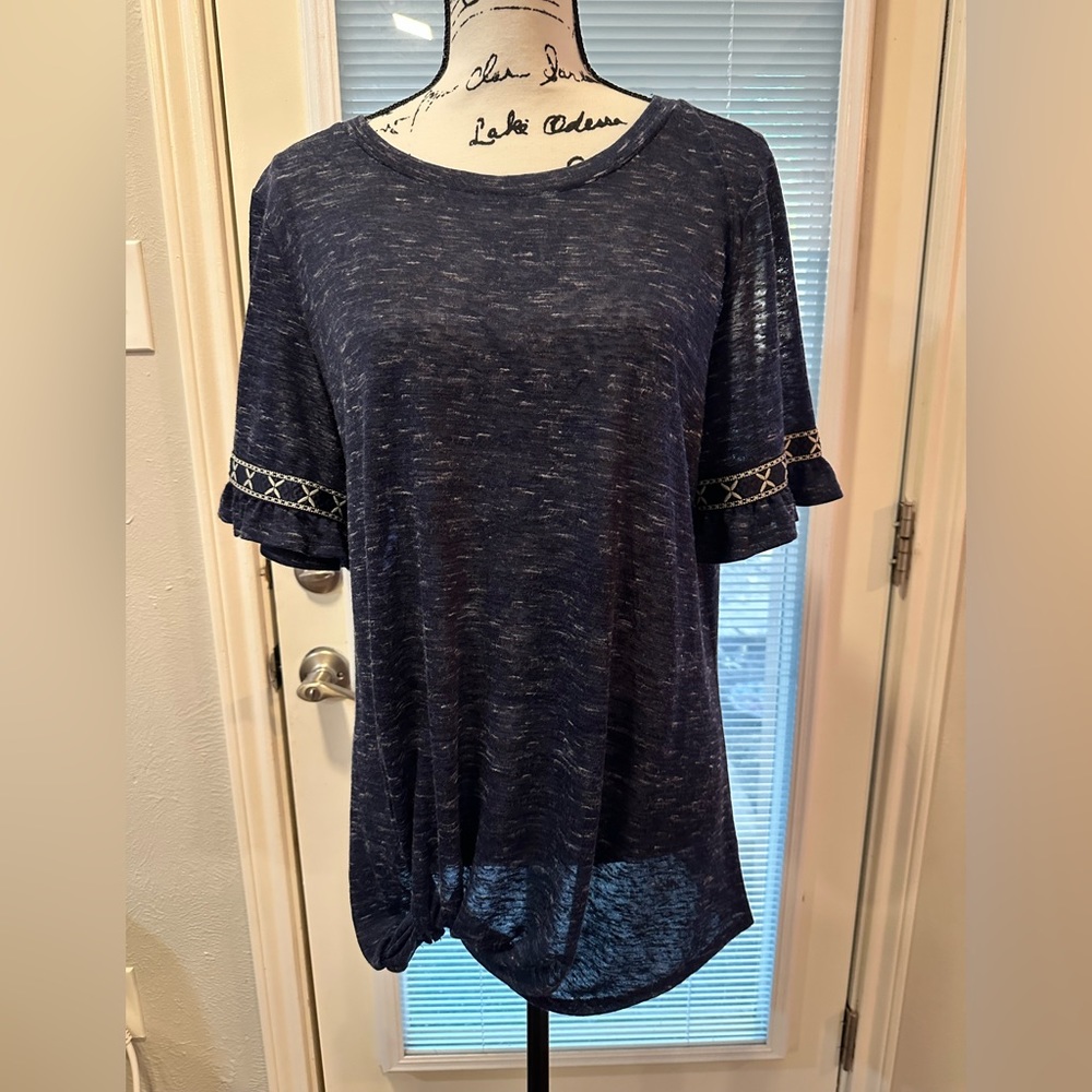🌻Apt 9 Tied Front Blouse w/Ruffle Sleeve🌻